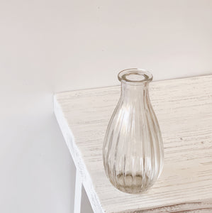 GLASS VINTAGE BUD VASE